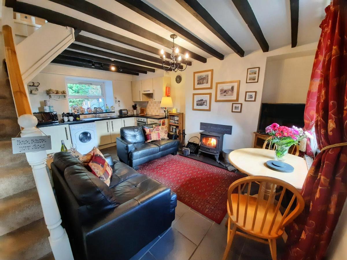 Bwthyn Ger Afon Riverplace Cottage Blaenau Ffestiniog Exterior photo